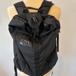 REI Co-op Black Flash 18 Outdoor Black Backpack